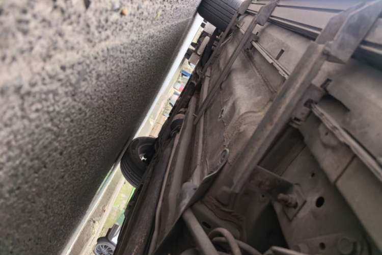 Used Renault Koleos 2015 2.5L 4x4 Comfort Edition Left Side Sill
