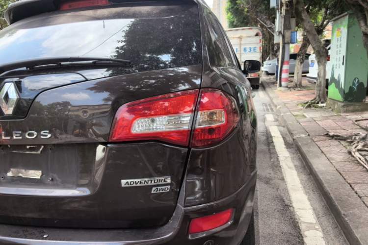 Used Renault Koleos 2015 2.5L 4x4 Comfort Edition Right Rear Taillight