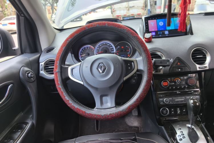 Used Renault Koleos 2015 2.5L 4x4 Comfort Edition Steering Wheel