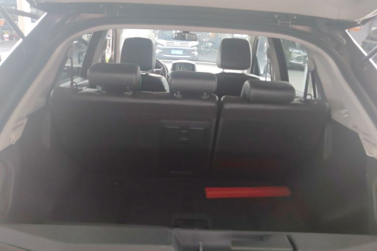 Used Renault Koleos 2015 2.5L Two-Wheel Drive Comfort Edition Trunk