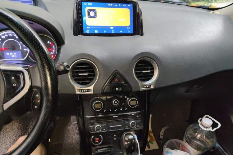 Used Renault Koleos 2015 2.5L Two-Wheel Drive Comfort Edition Audio And AC Panel