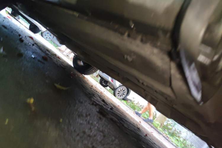 Used Renault Koleos 2015 2.5L Two-Wheel Drive Comfort Edition Chassis Front Right