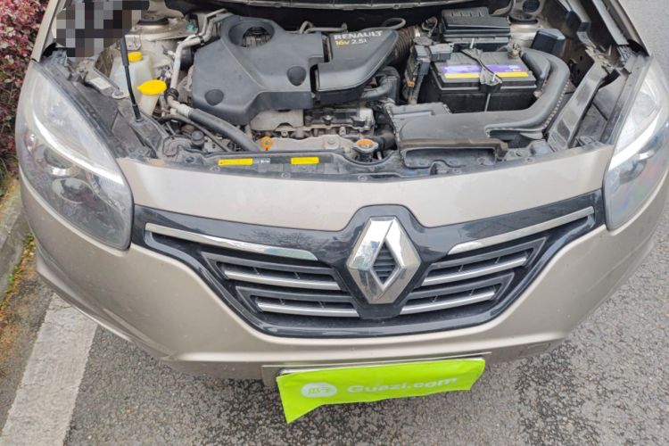 Used Renault Koleos 2015 2.5L Two-Wheel Drive Comfort Edition Engine Bay