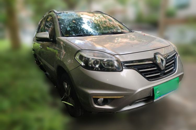 Used Renault Koleos 2015 2.5L Two-Wheel Drive Comfort Edition Front Right 45 Deg