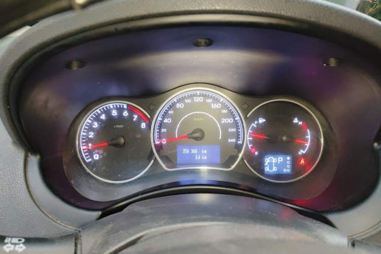 Used Renault Koleos 2015 2.5L Two-Wheel Drive Comfort Edition Instrument Cluster