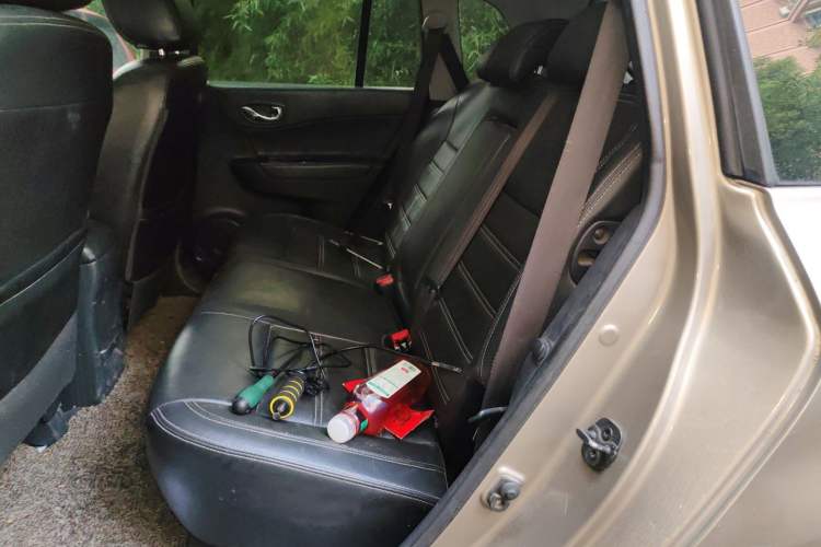Used Renault Koleos 2015 2.5L Two-Wheel Drive Comfort Edition Left Rear Seat