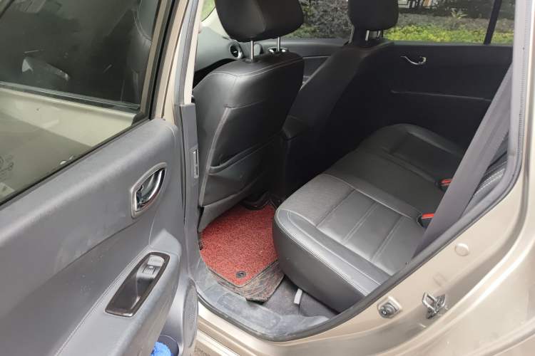 Used Renault Koleos 2015 2.5L 4x4 Comfort Edition Left Rear Seat