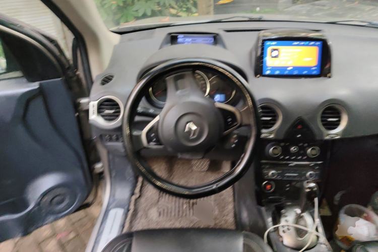 Used Renault Koleos 2015 2.5L Two-Wheel Drive Comfort Edition Steering Wheel