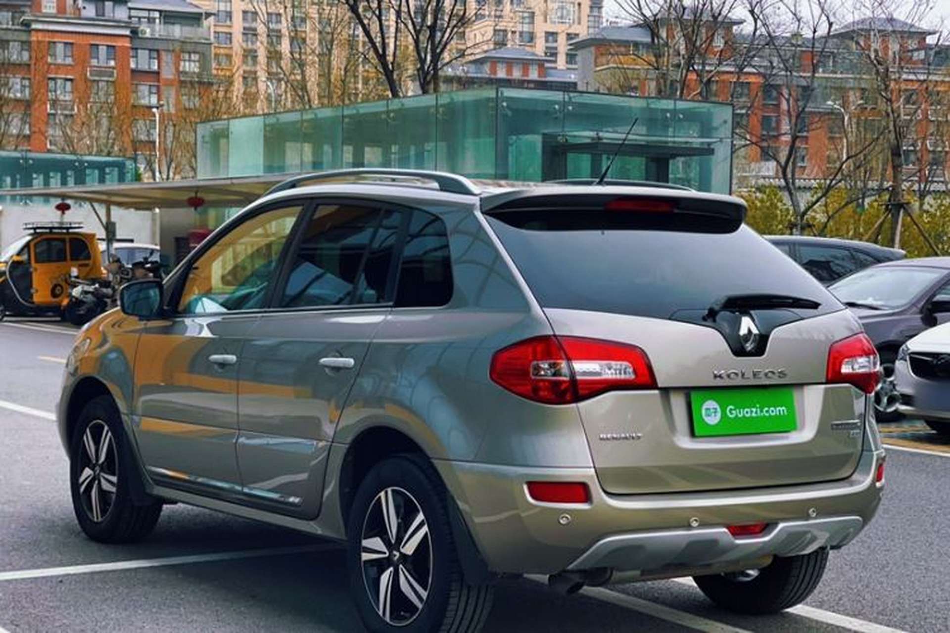 Used Renault Koleos 2015 2.5L 4x4 Comfort Edition Exterior 3