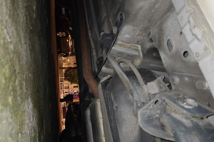Used Renault Koleos 2015 2.0L Two-Wheel Drive Standard Edition Chassis Rear Left