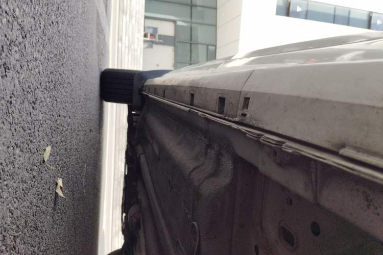 Used Renault Koleos 2015 2.5L Two-Wheel Drive Comfort Edition Chassis Rear Left