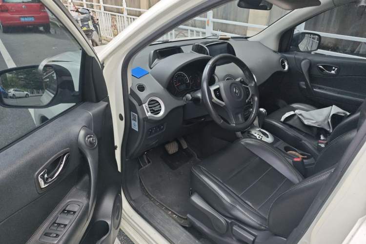 Used Renault Koleos 2015 2.0L Two-Wheel Drive Fashion Edition Driver Seat