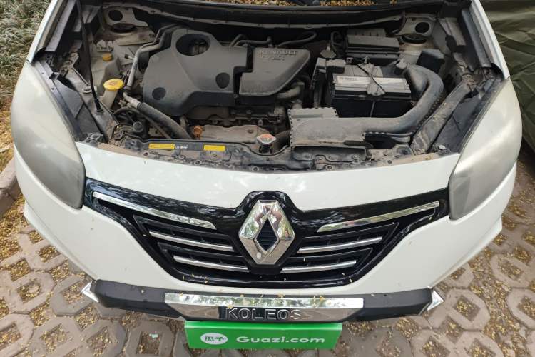 Used Renault Koleos 2015 2.5L Two-Wheel Drive Comfort Edition Engine Bay