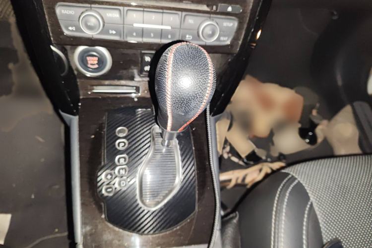 Used Renault Koleos 2015 2.5L Two-Wheel Drive Comfort Edition Gear Lever