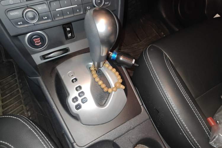Used Renault Koleos 2015 2.0L Two-Wheel Drive Standard Edition Gear Lever