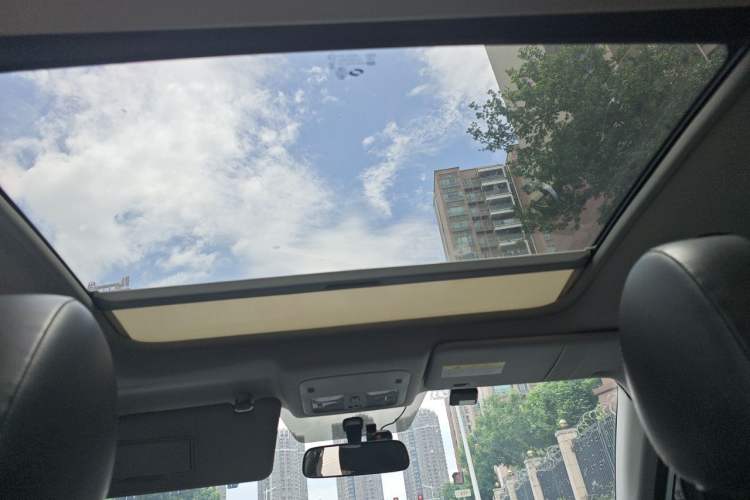 Used Renault Koleos 2015 2.0L Two-Wheel Drive Fashion Edition Headliner