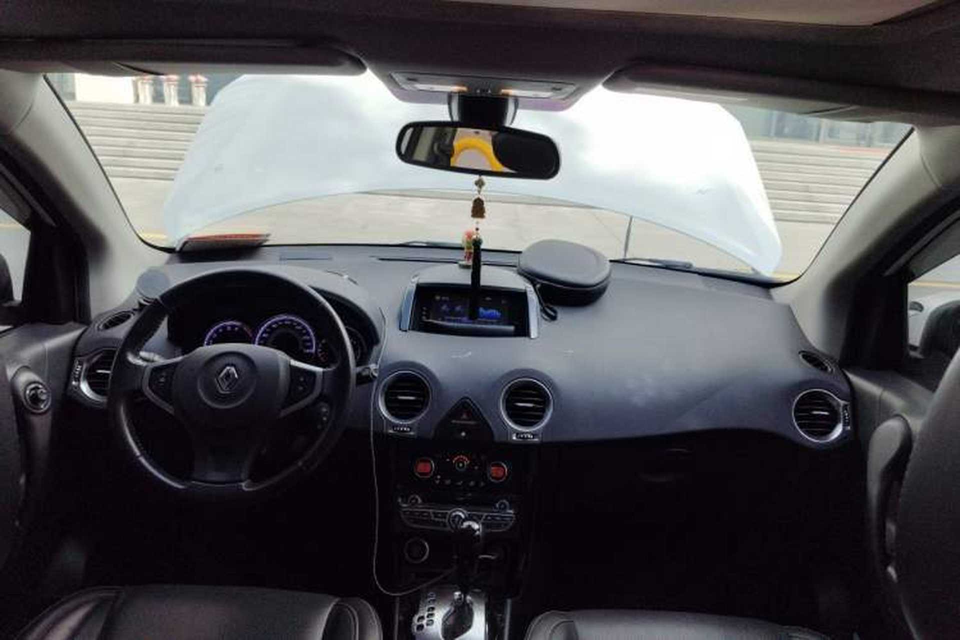 Used Renault Koleos 2015 2.5L Two-Wheel Drive Comfort Edition Headliner