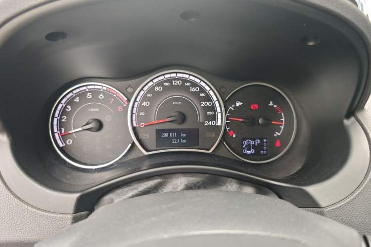 Used Renault Koleos 2015 2.0L Two-Wheel Drive Fashion Edition Instrument Cluster