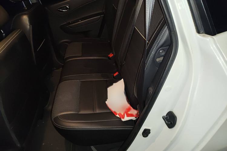 Used Renault Koleos 2015 2.5L Two-Wheel Drive Comfort Edition Interior 4
