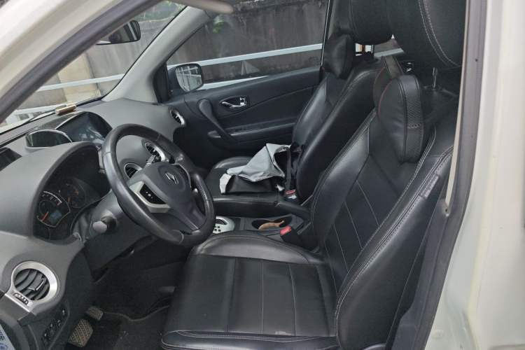 Used Renault Koleos 2015 2.0L Two-Wheel Drive Fashion Edition Left Front Seat