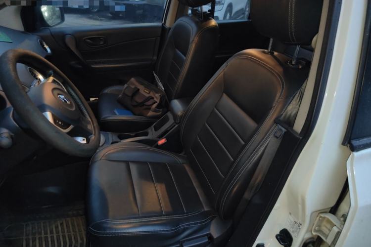 Used Renault Koleos 2015 2.0L Two-Wheel Drive Standard Edition Left Front Seat
