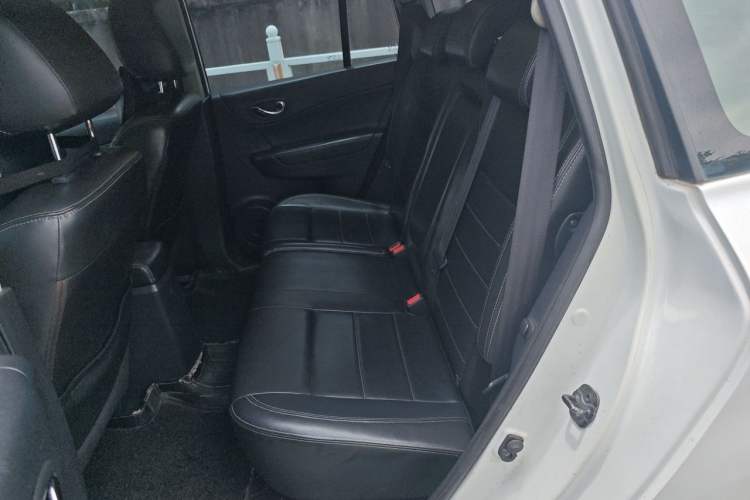 Used Renault Koleos 2015 2.0L Two-Wheel Drive Fashion Edition Left Rear Seat