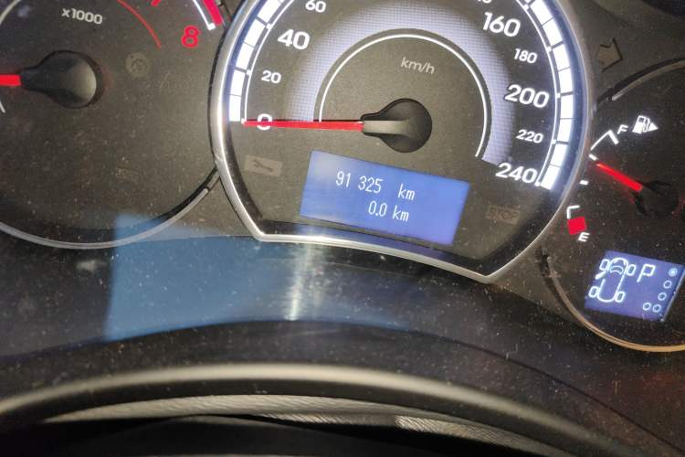 Used Renault Koleos 2015 2.0L Two-Wheel Drive Standard Edition Odometer Close Up