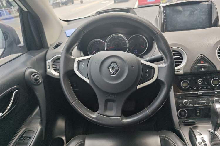 Used Renault Koleos 2015 2.0L Two-Wheel Drive Fashion Edition Steering Wheel