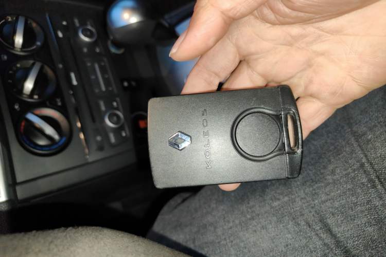 Used Renault Koleos 2015 2.0L Two-Wheel Drive Standard Edition Vehicle Key