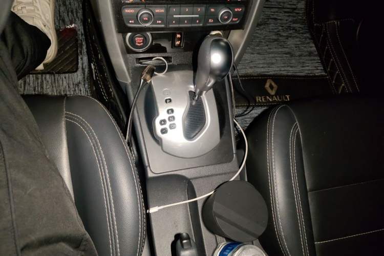 Used Renault Koleos 2015 2.0L Two-Wheel Drive Fashion Edition Gear Lever