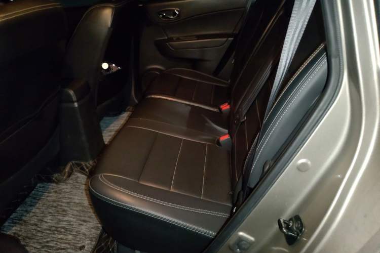 Used Renault Koleos 2015 2.0L Two-Wheel Drive Fashion Edition Left Rear Seat