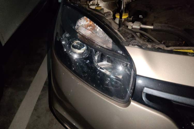 Used Renault Koleos 2015 2.0L Two-Wheel Drive Fashion Edition Right Front Headlight