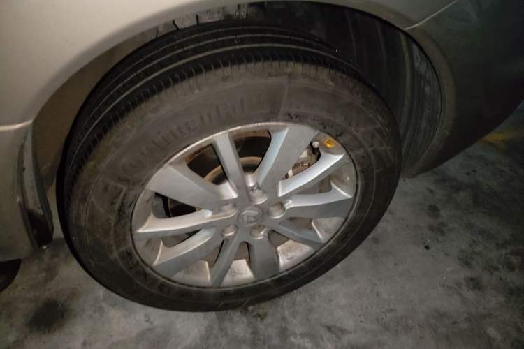 Used Renault Koleos 2015 2.0L Two-Wheel Drive Fashion Edition Right Front Wheel Hub