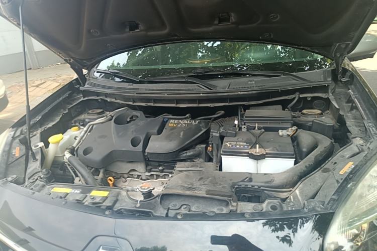 Used Renault Koleos 2016 2.5L 4x4 Comfort Sport Edition Engine Bay