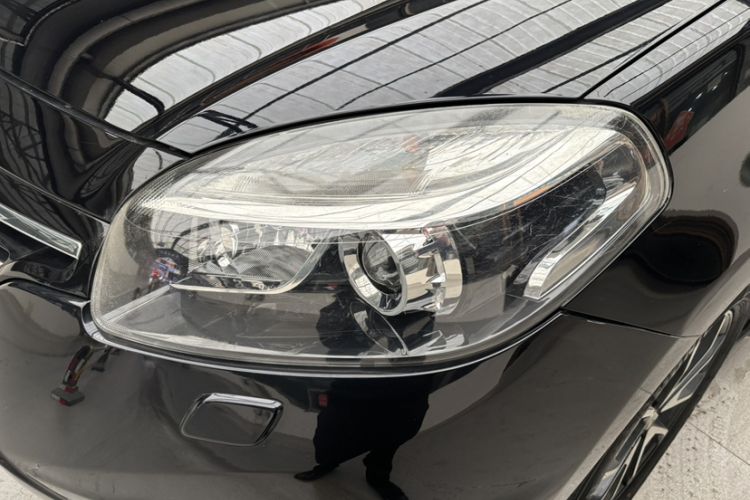 Used Renault Koleos 2016 2.5L 4x4 Comfort Sport Edition Exterior 6