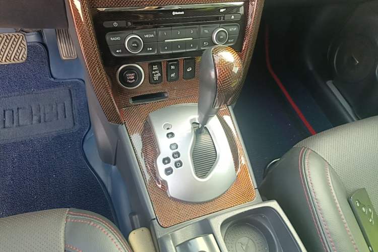 Used Renault Koleos 2016 2.5L 4x4 Comfort Sport Edition Gear Lever