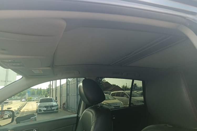 Used Renault Koleos 2016 2.5L 4x4 Comfort Sport Edition Headliner