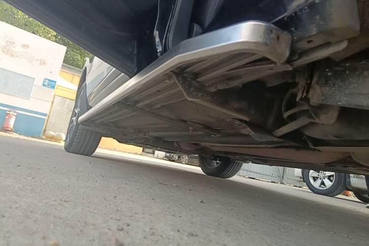 Used Renault Koleos 2016 2.5L 4x4 Comfort Sport Edition Left Side Sill