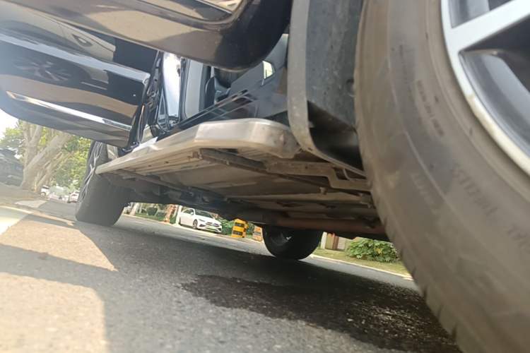 Used Renault Koleos 2016 2.5L 4x4 Comfort Sport Edition Right Side Sill