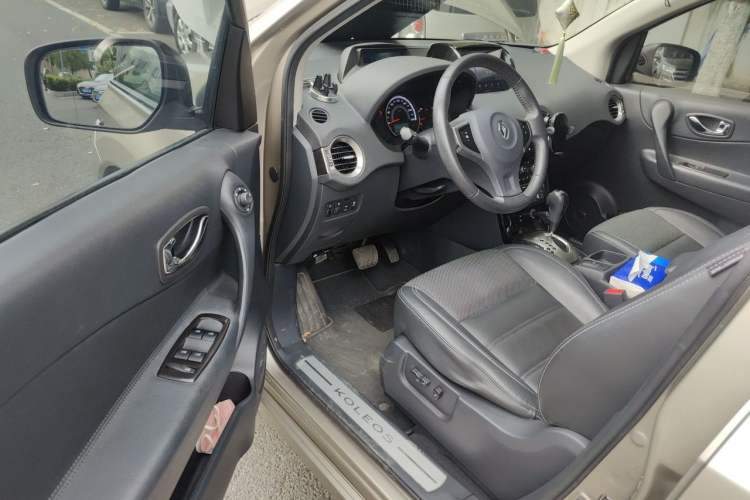 Used Renault Koleos 2016 2.0L Two-Wheel-Drive Comfort Edition with BOSE System Driver Seat