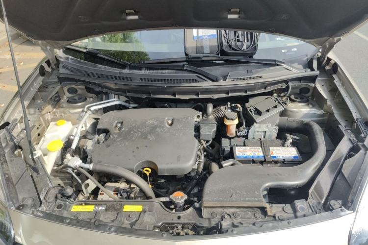 Used Renault Koleos 2016 2.0L Two-Wheel-Drive Comfort Edition with BOSE System Engine Bay