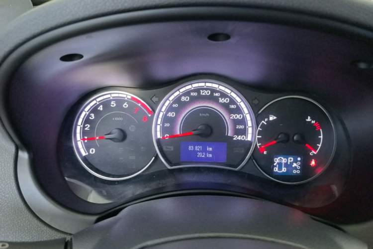 Used Renault Koleos 2016 2.0L Two-Wheel-Drive Comfort Edition with BOSE System Instrument Cluster