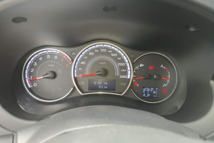 Used Renault Koleos 2016 2.0L Two-Wheel-Drive Comfort Edition with BOSE System Instrument Cluster