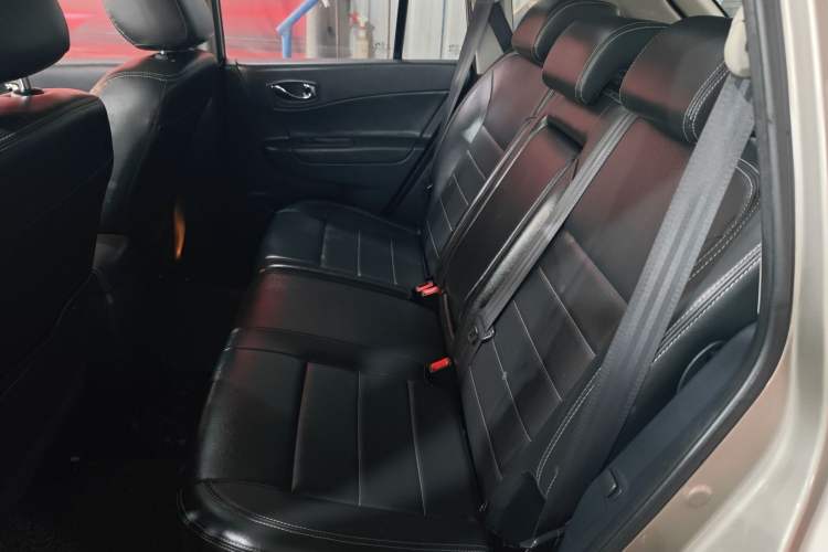 Used Renault Koleos 2016 2.0L Two-Wheel Drive Fashion Edition Interior 1