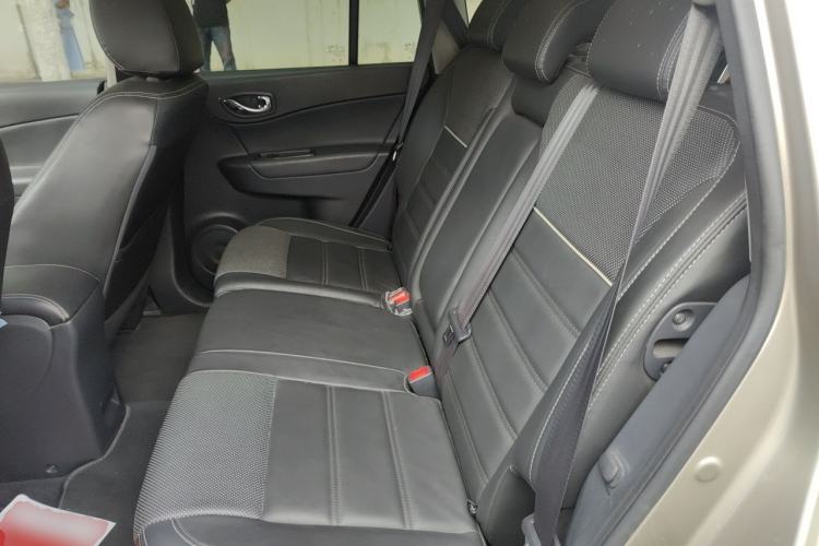 Used Renault Koleos 2016 2.0L Two-Wheel-Drive Comfort Edition with BOSE System Left Rear Seat