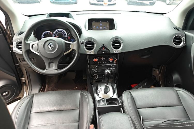 Used Renault Koleos 2016 Revised Version 2.0L Two-Wheel Drive Comfort Edition Center Console