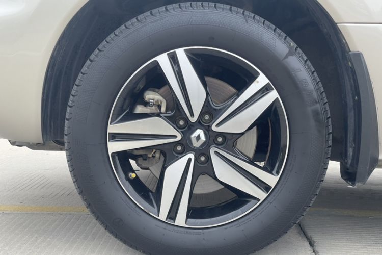 Used Renault Koleos 2016 2.0L Two-Wheel Drive Comfort Edition Exterior 4