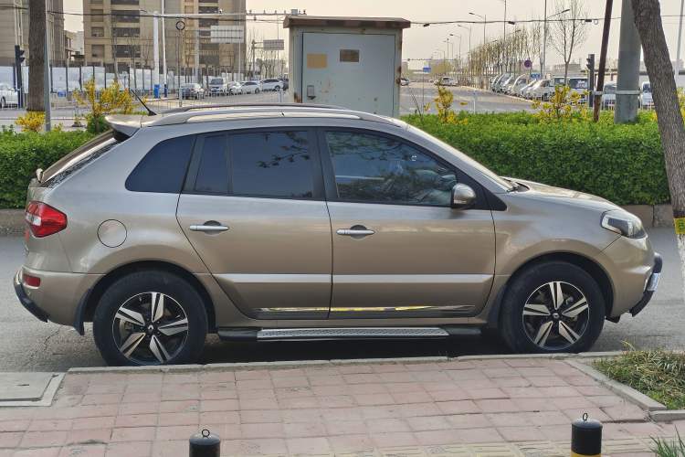Used Renault Koleos 2016 Revised Version 2.0L Two-Wheel Drive Comfort Edition Exterior 5
