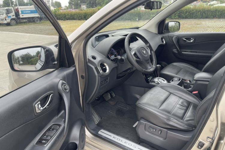 Used Renault Koleos 2016 2.0L Two-Wheel Drive Comfort Edition Left Front Seat