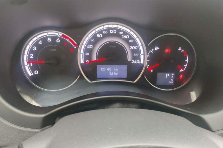 Used Renault Koleos 2016 Revised Version 2.0L Two-Wheel Drive Comfort Edition Odometer Close Up